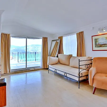 Luxury Close To The