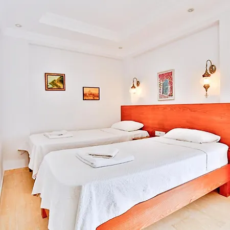 Luxury Close To The Villa