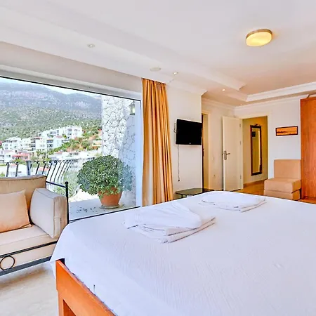 Luxury Close To The 7884 Villa *