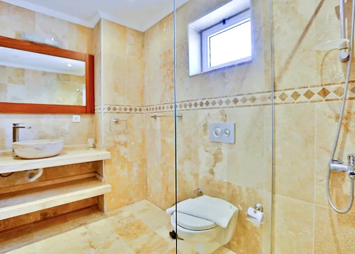 Luxury Close To The 卡尔坎