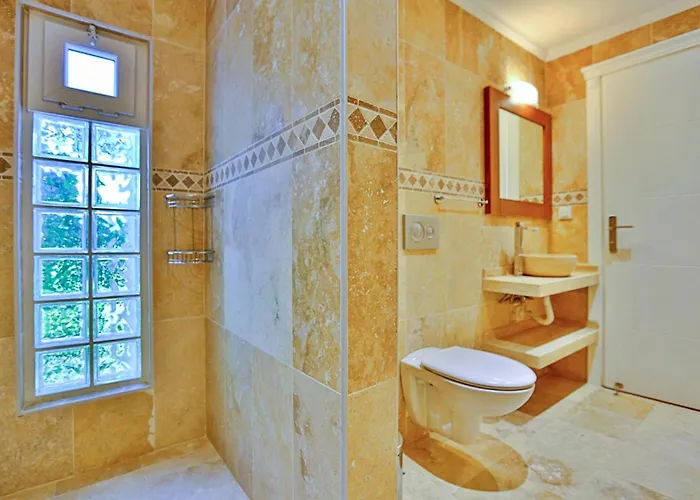 别墅 Luxury Close To The 卡尔坎