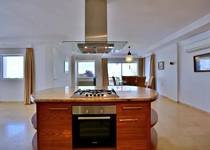 别墅 Luxury Close To The *