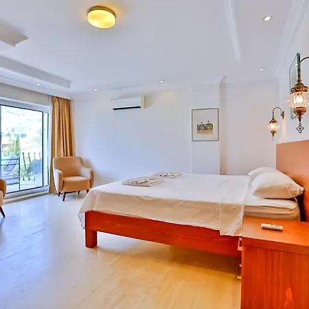 Villa Luxury Close To The