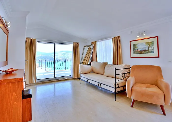 Luxury Close To The