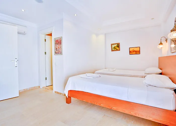Luxury Close To The كالكان