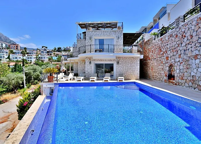 Luxury Close To The كالكان